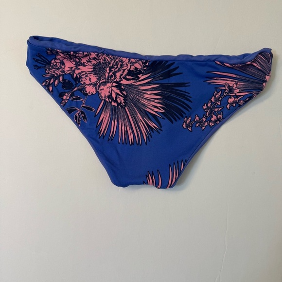 Maaji Blue Floral Bikini Set reversible padded lined size Small woman’s - Picture 10 of 11